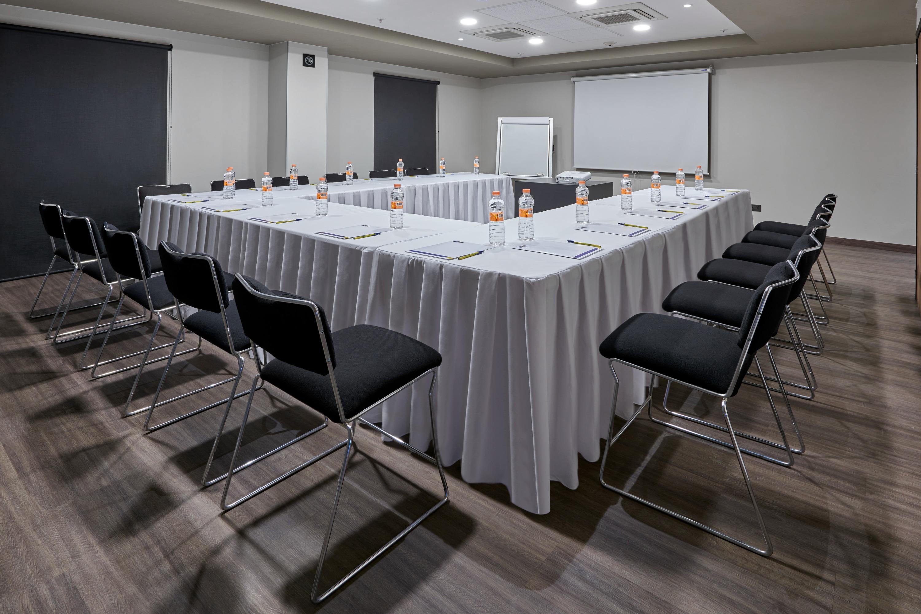 City Express By Marriott Hermosillo Expo Экстерьер фото